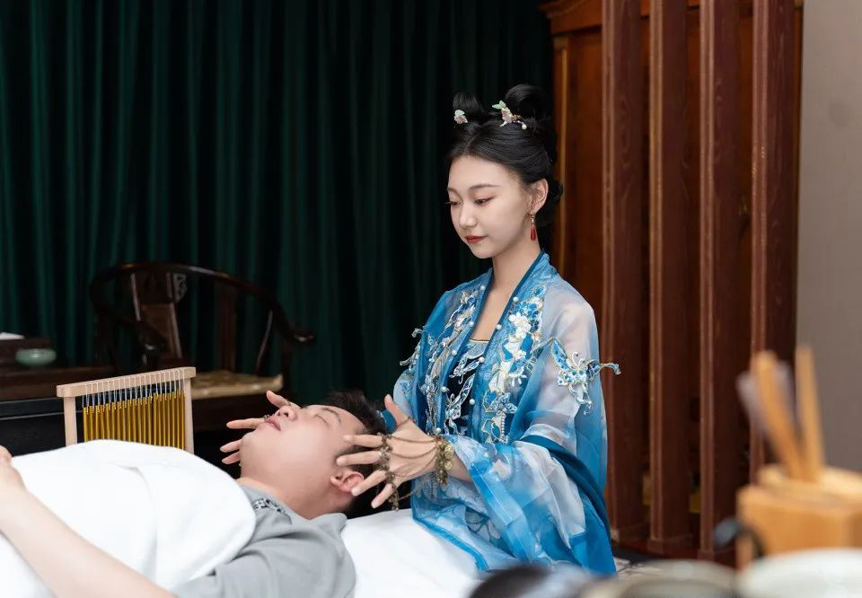 兄弟带我去体验了渝中沐足油压会馆,花样真是让人眼花缭乱-图4